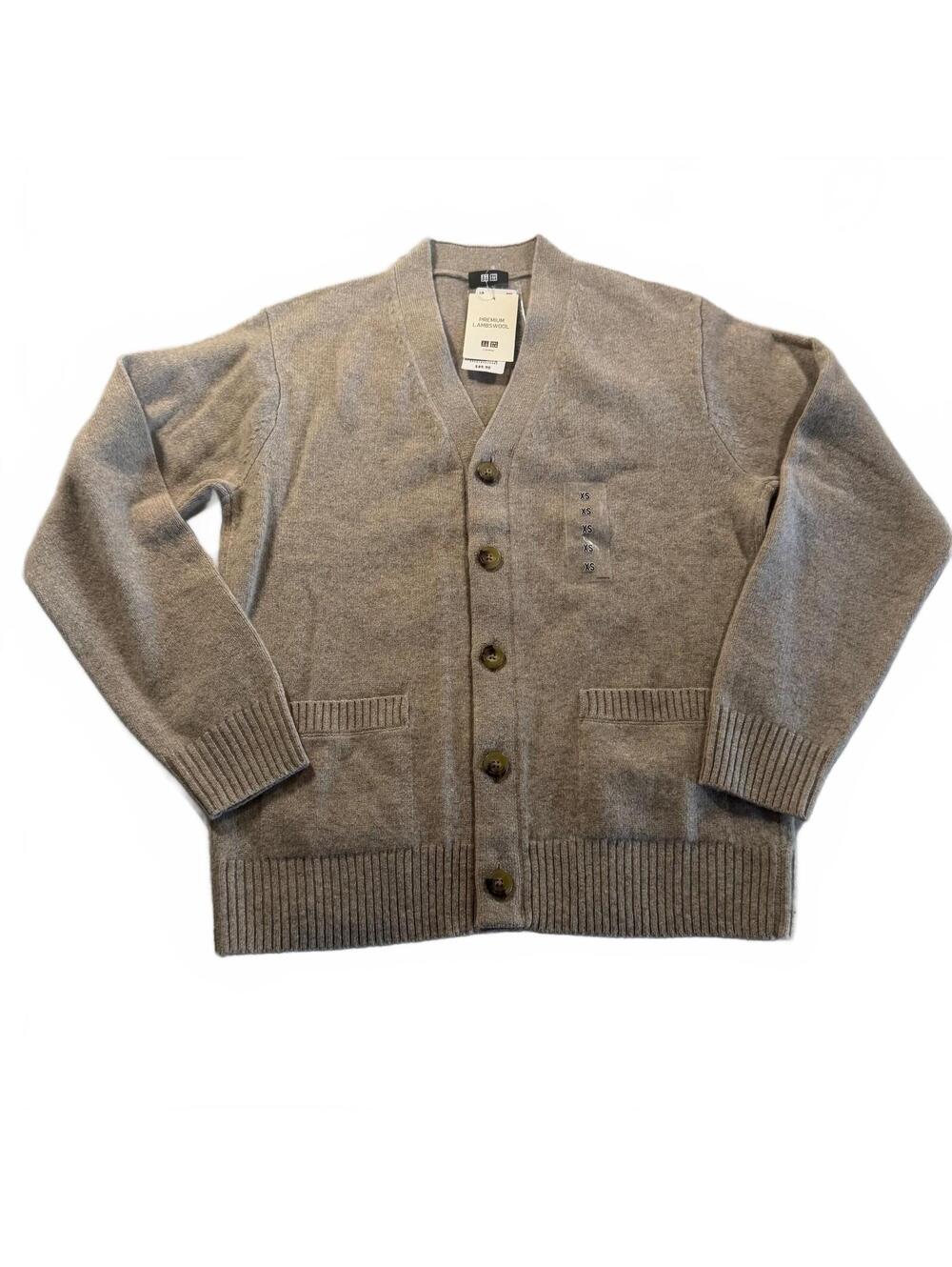 Uniqlo Premium Lambswool Cardigan XS NWT Beige Button Up Pocket Sweater Unisex